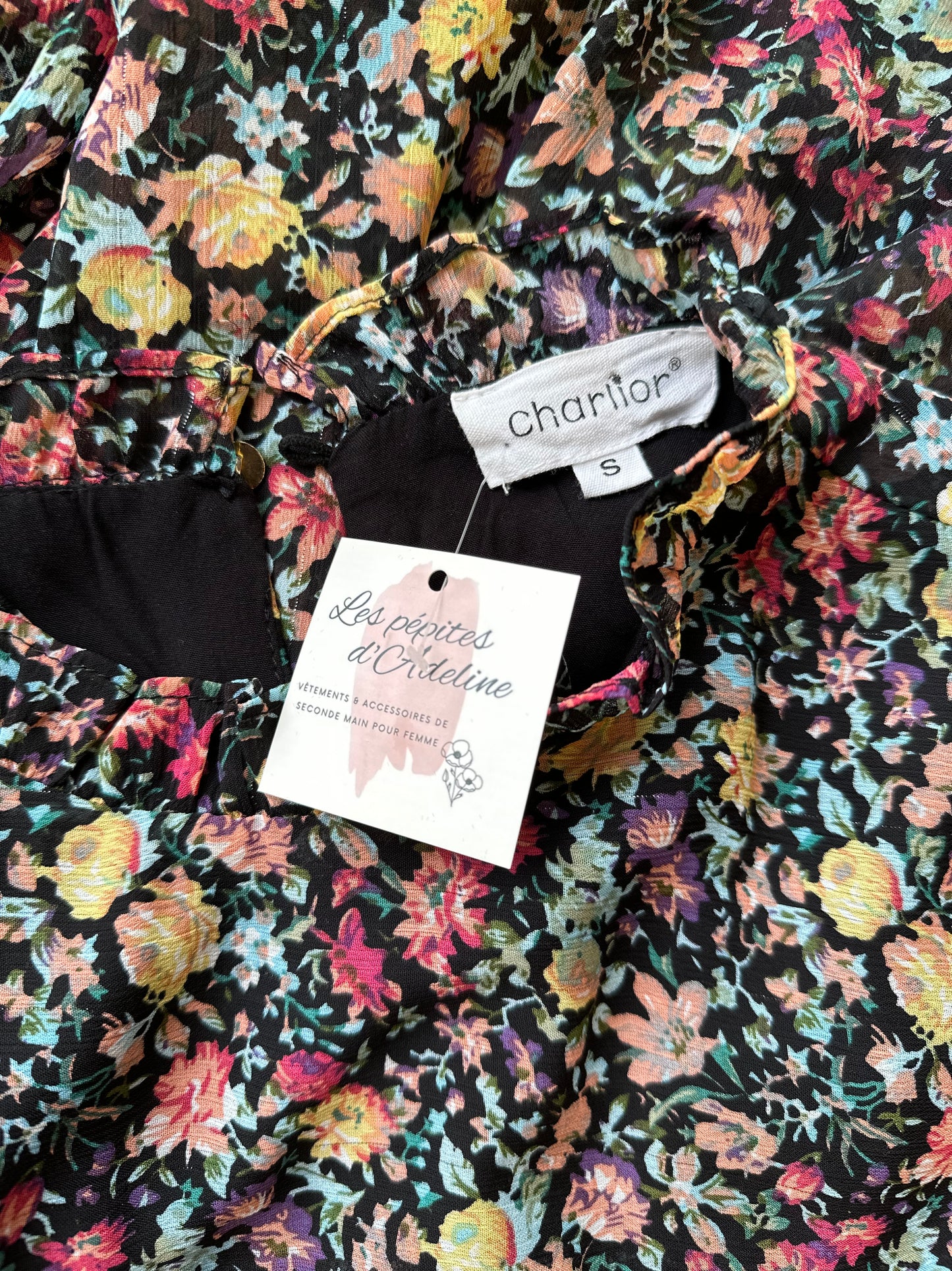 Robe noire imprimée fleurs colorées, T.36