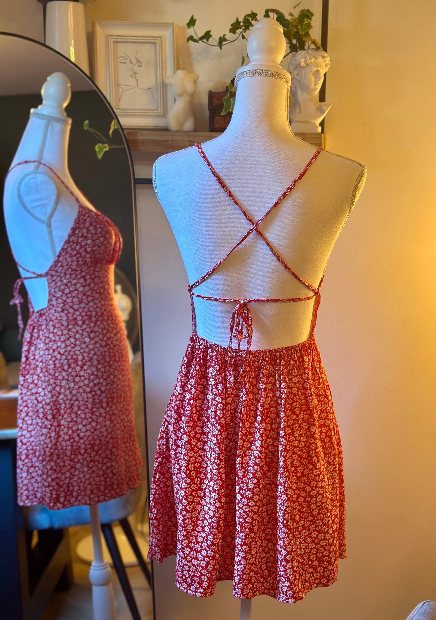 Robe courte à imprimé floral coloré T.36