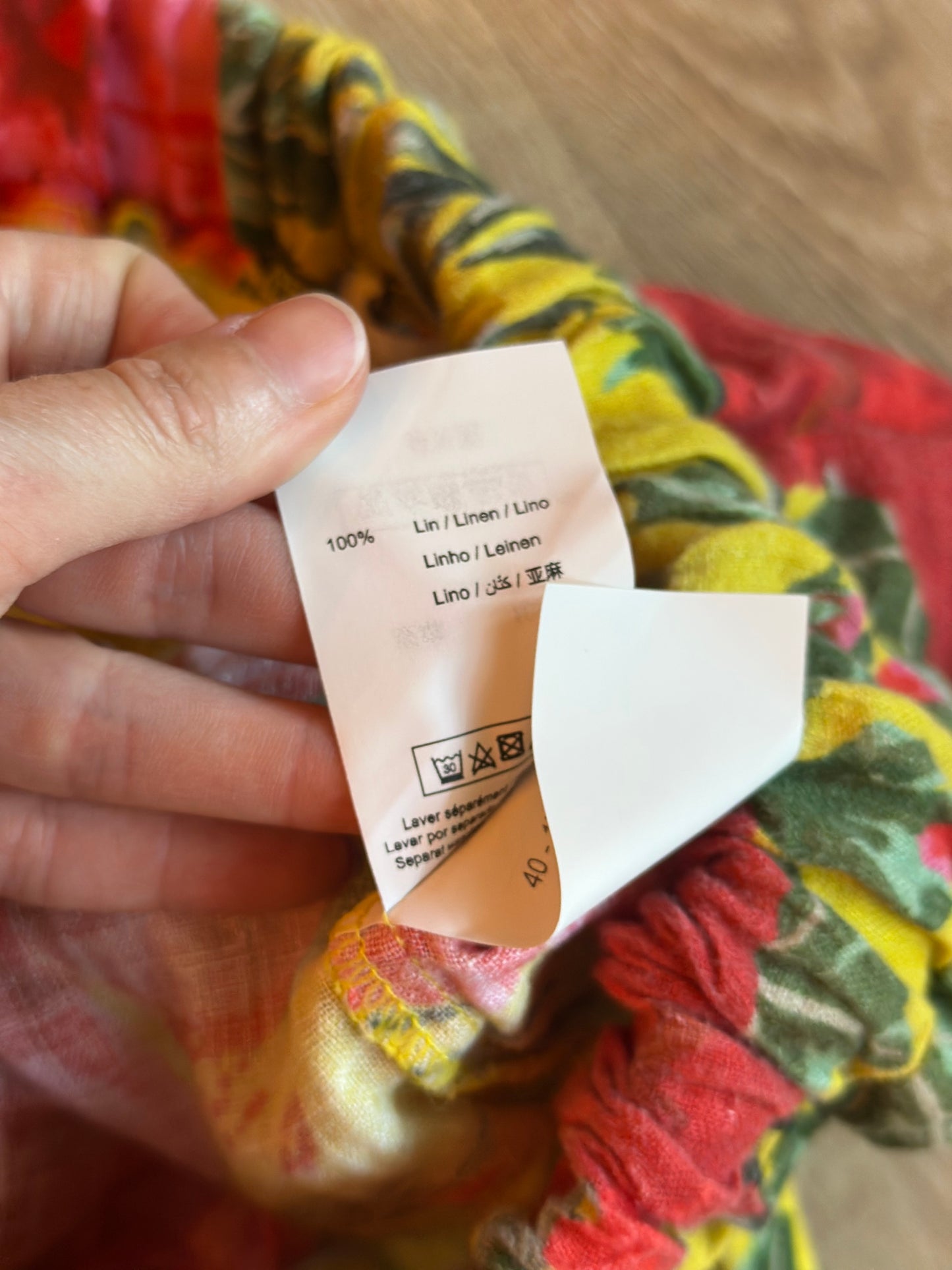 Short en lin imprimé tropical jaune T.40