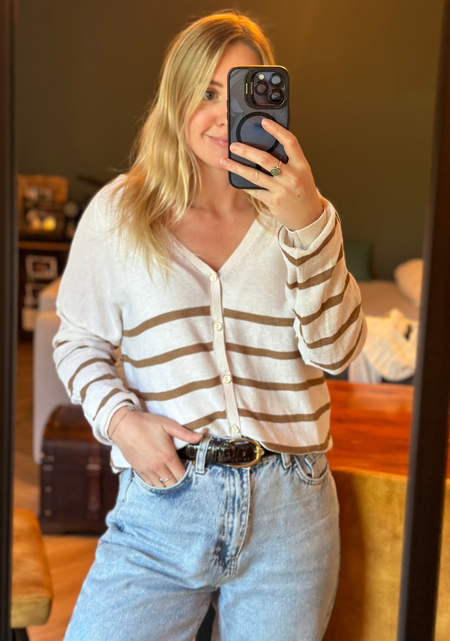 Cardigan en maille fine blanc à rayures marron clair T.36 oversize