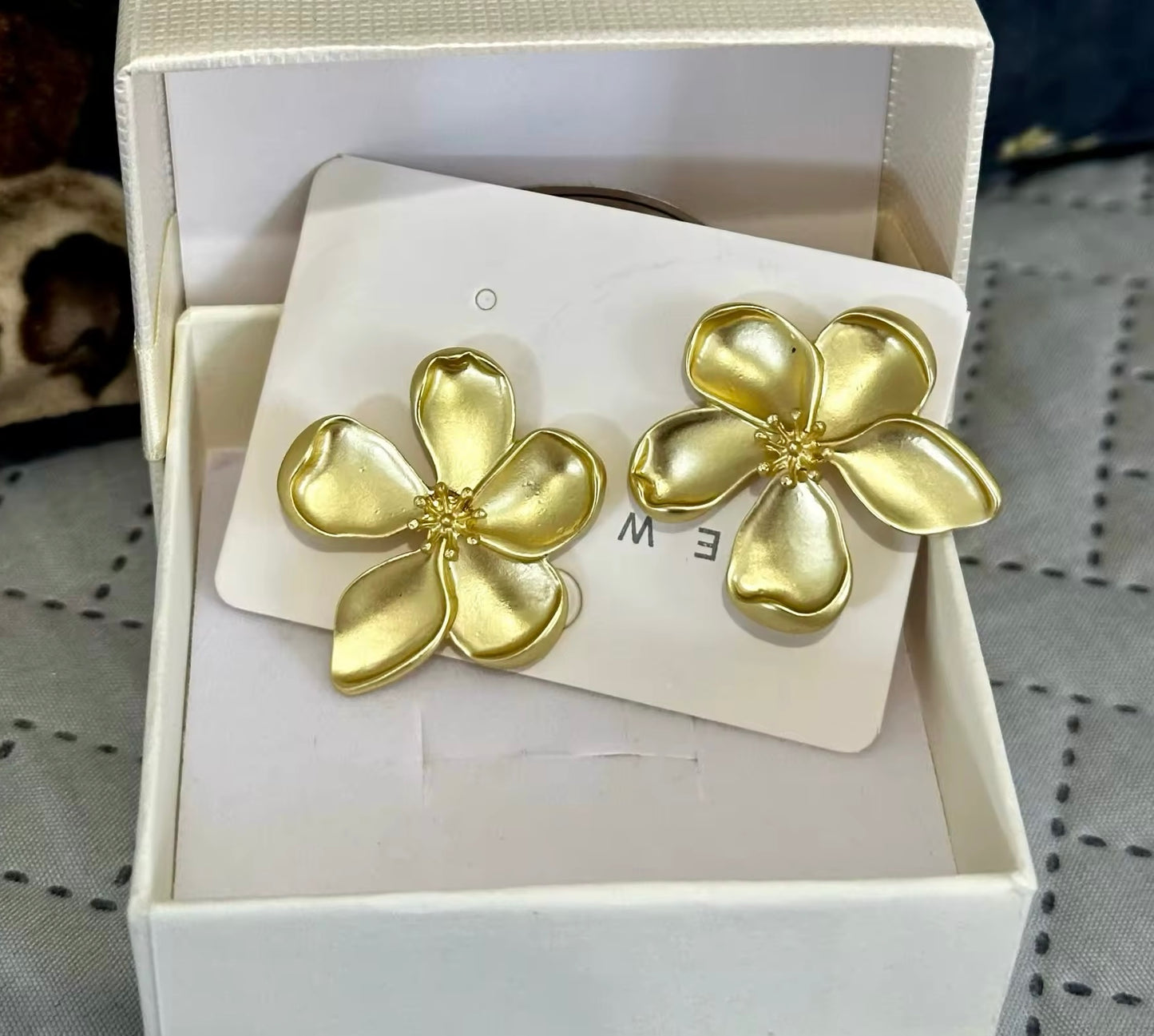 Boucles d’Oreilles Fleur en Acier Inoxydable Doré