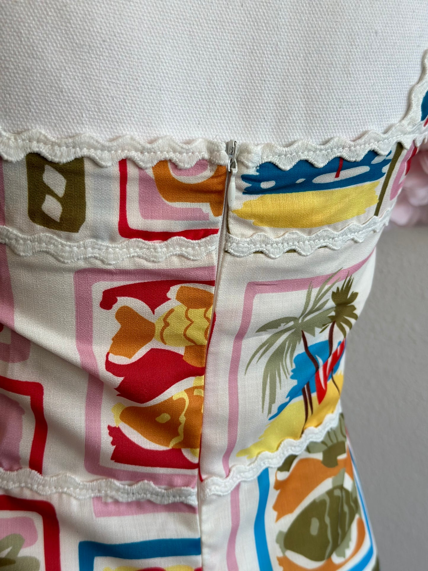 Belle robe longue d’été en lin à motifs colorés de plage T.36