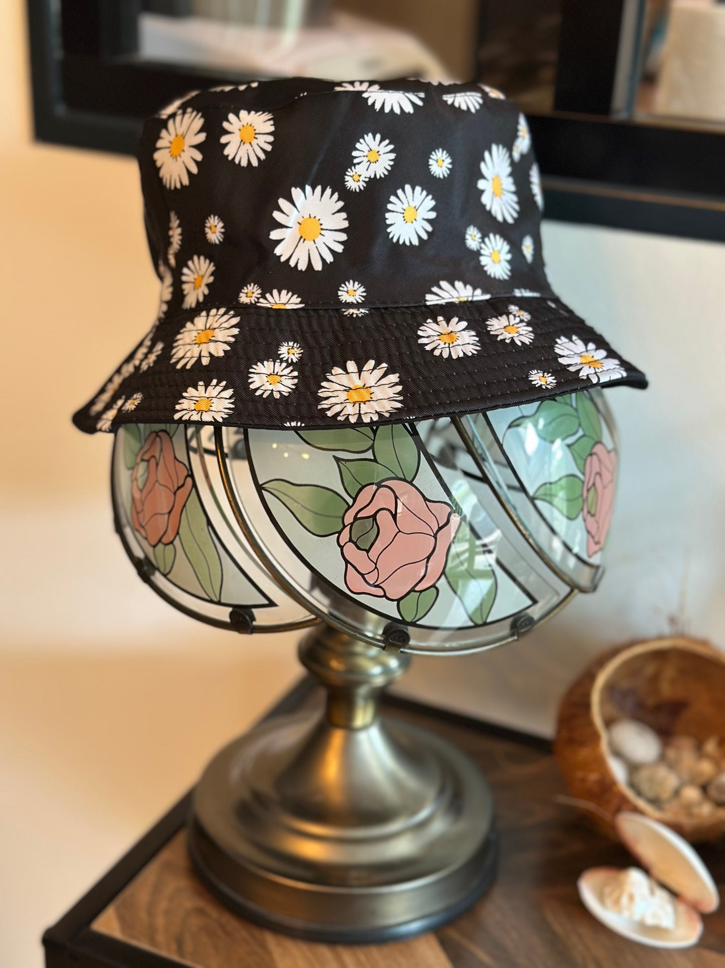 🌼 Bob réversible noir & fleuri, neuf & ultra léger – 2 styles en 1