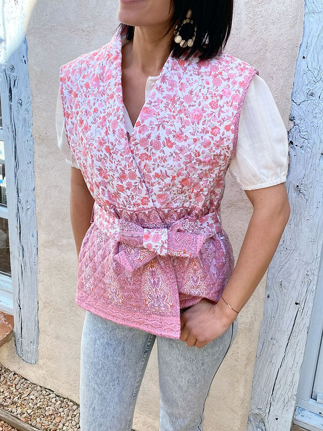 Veste matelassée sans manches fleurie T.36/38