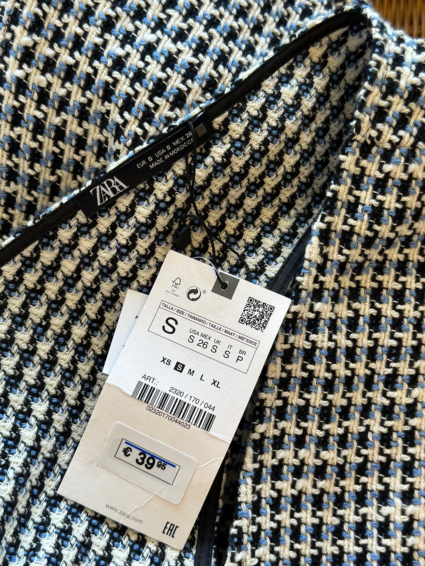 Robe en tweed bleu, noir et blanc neuve, T.36