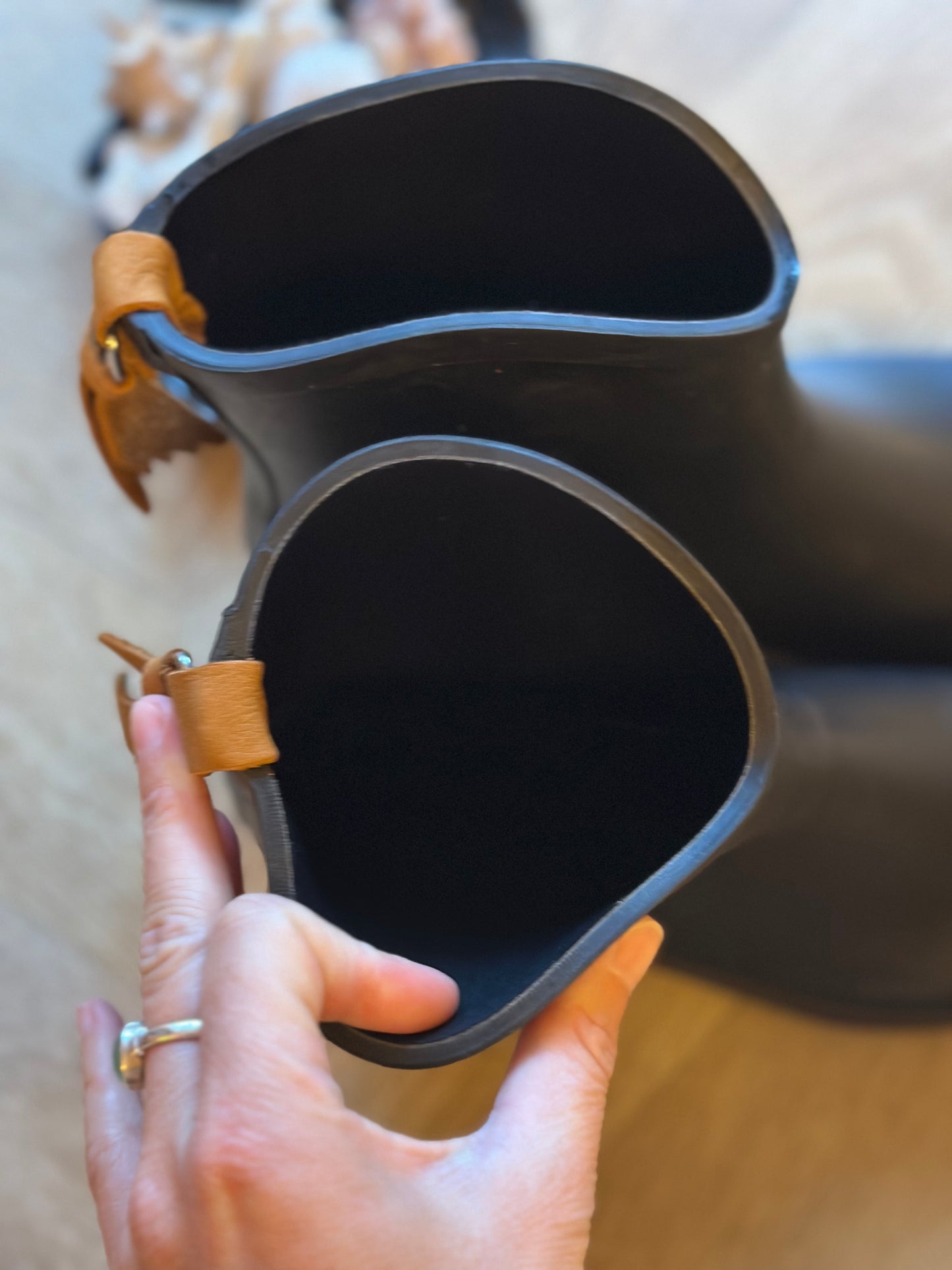 Bottines de pluie noires Juliette en caoutchouc naturel P.37