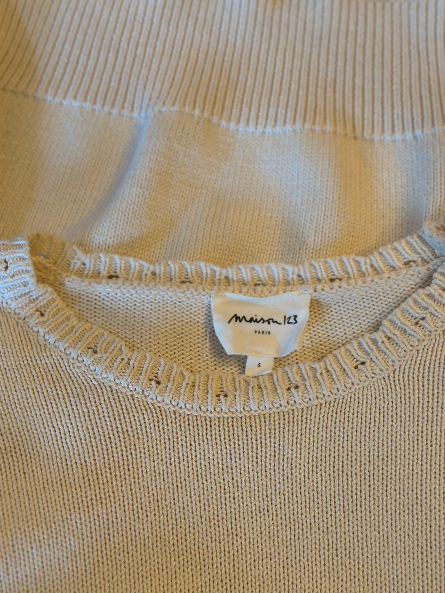 Pull en maille ajouré modèle Mathilda T.36