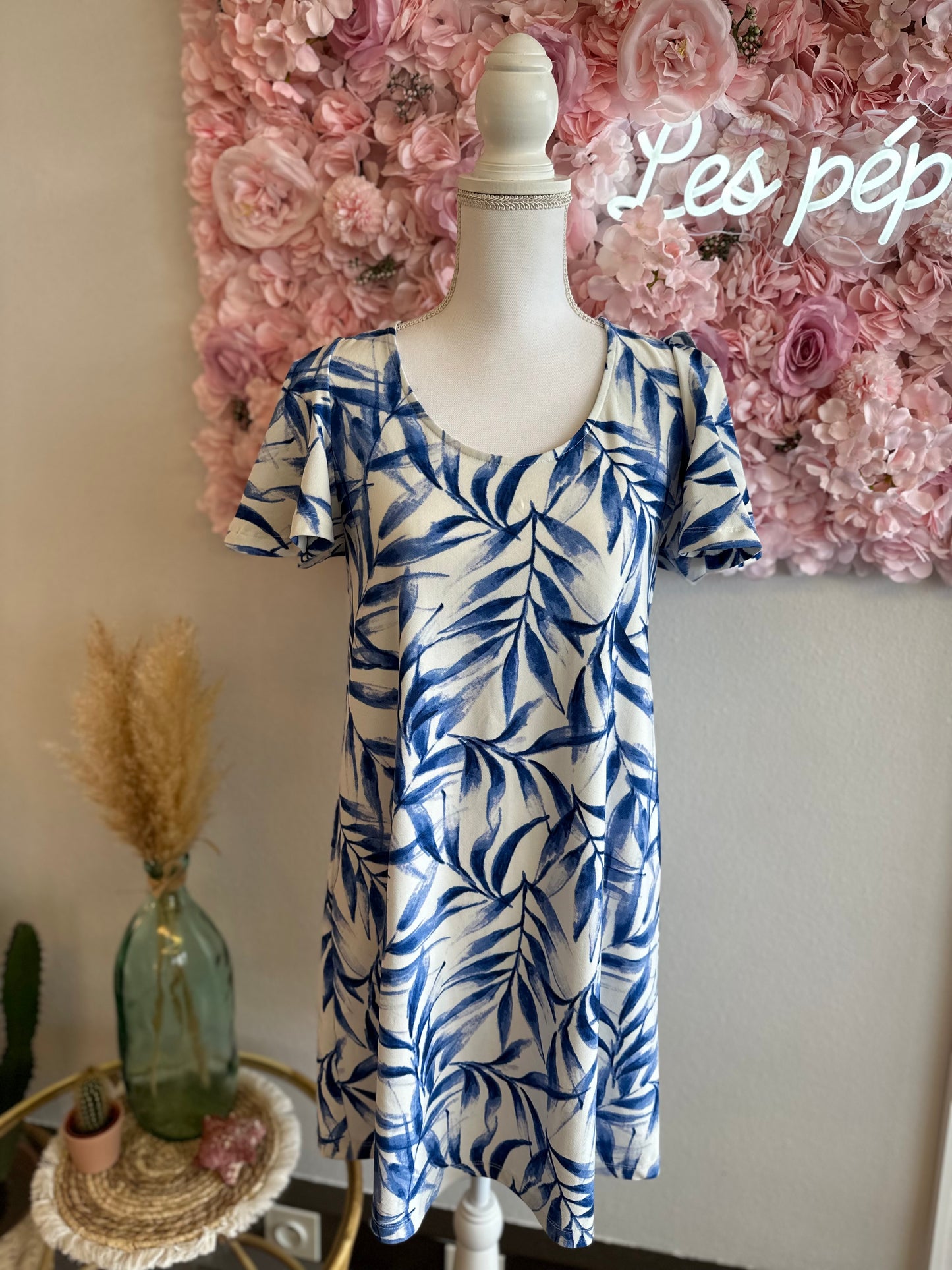 Robe midi blanche et bleue à motifs, T.34