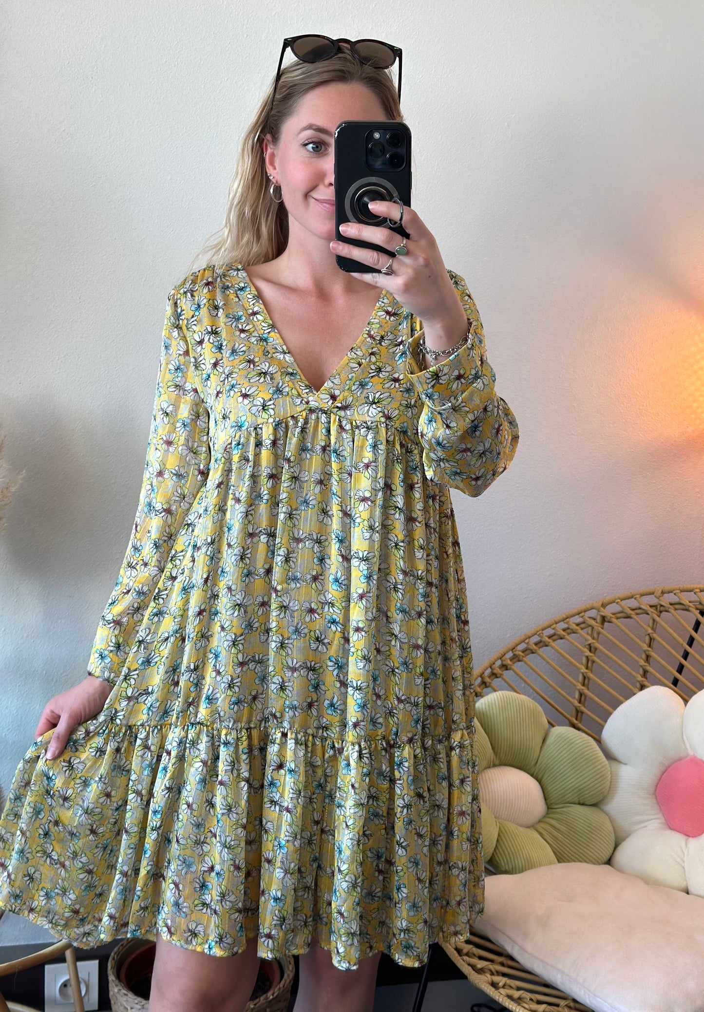 Robe fluide imprimée jaune à motifs fleuris et fil lurex argenté, T.36