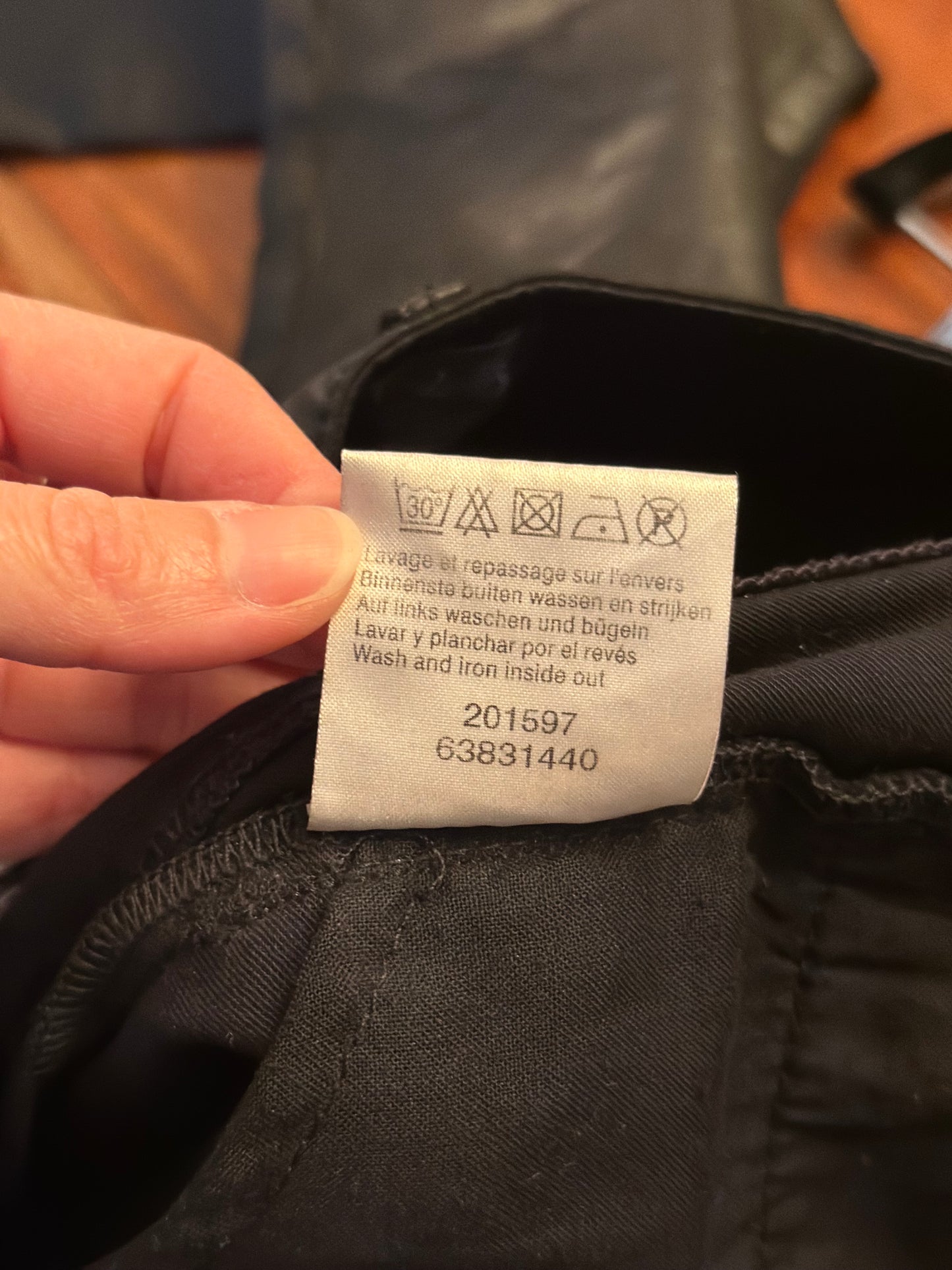 Pantalon enduit noir T.36