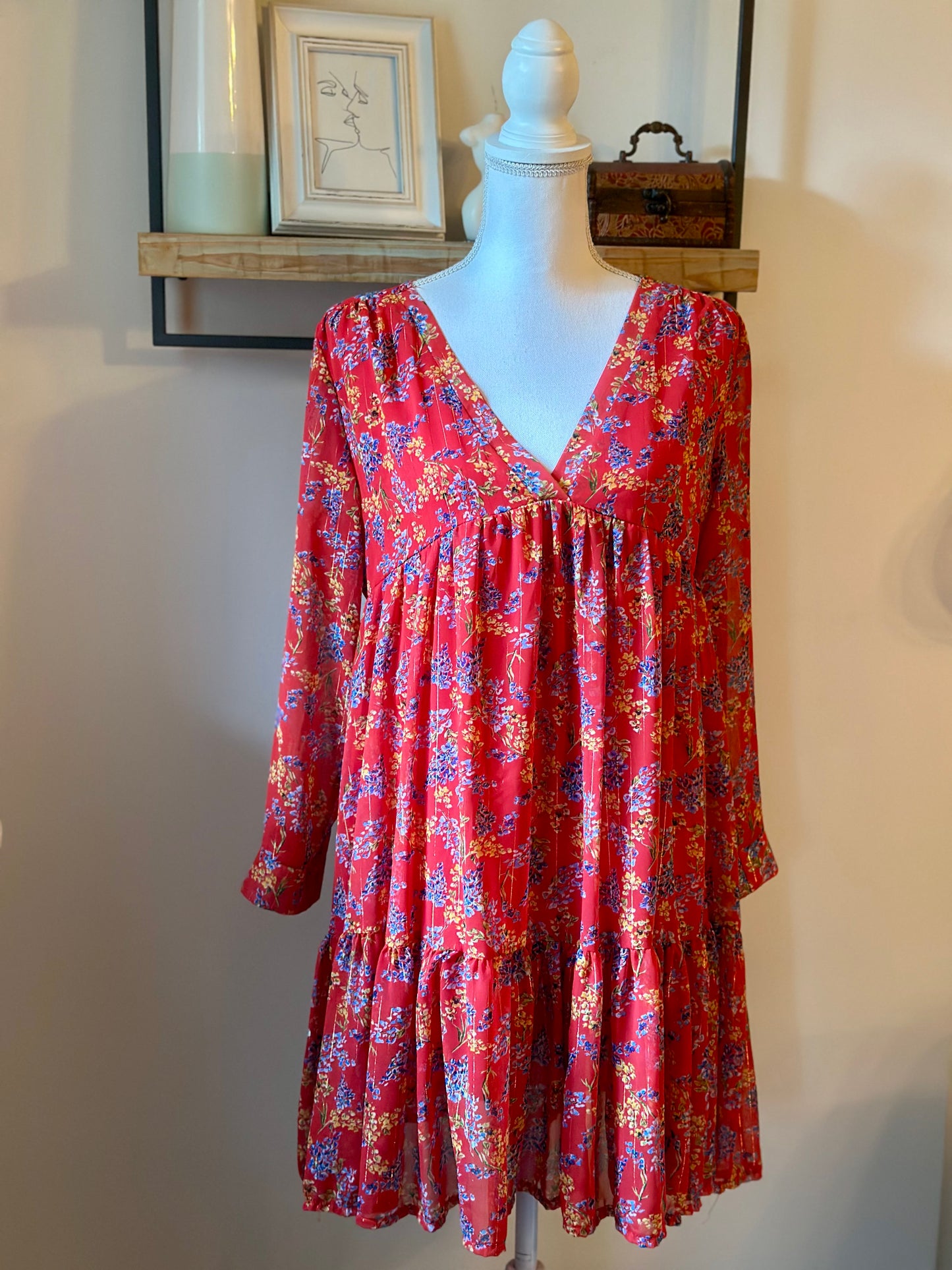 Robe fluide rouge fleurie T.38