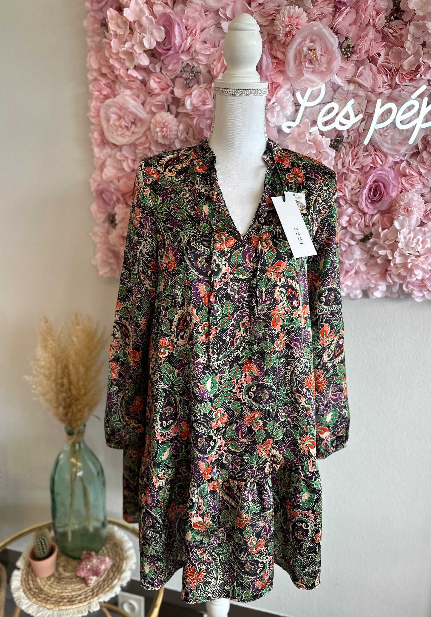 Belle robe fluide et légère à imprimé floral, T.34