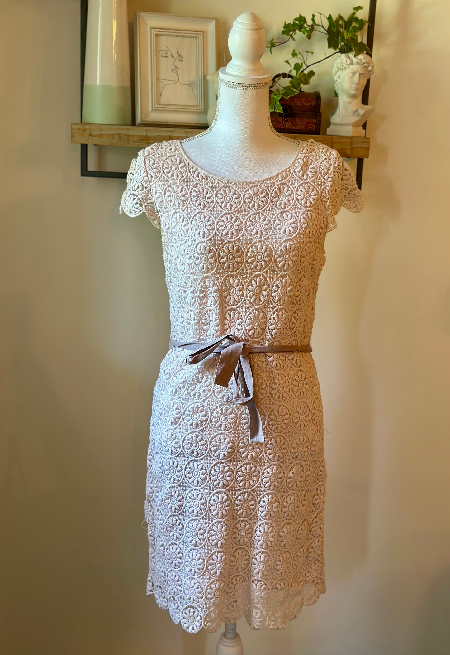 Robe dentelle rose poudré T.40