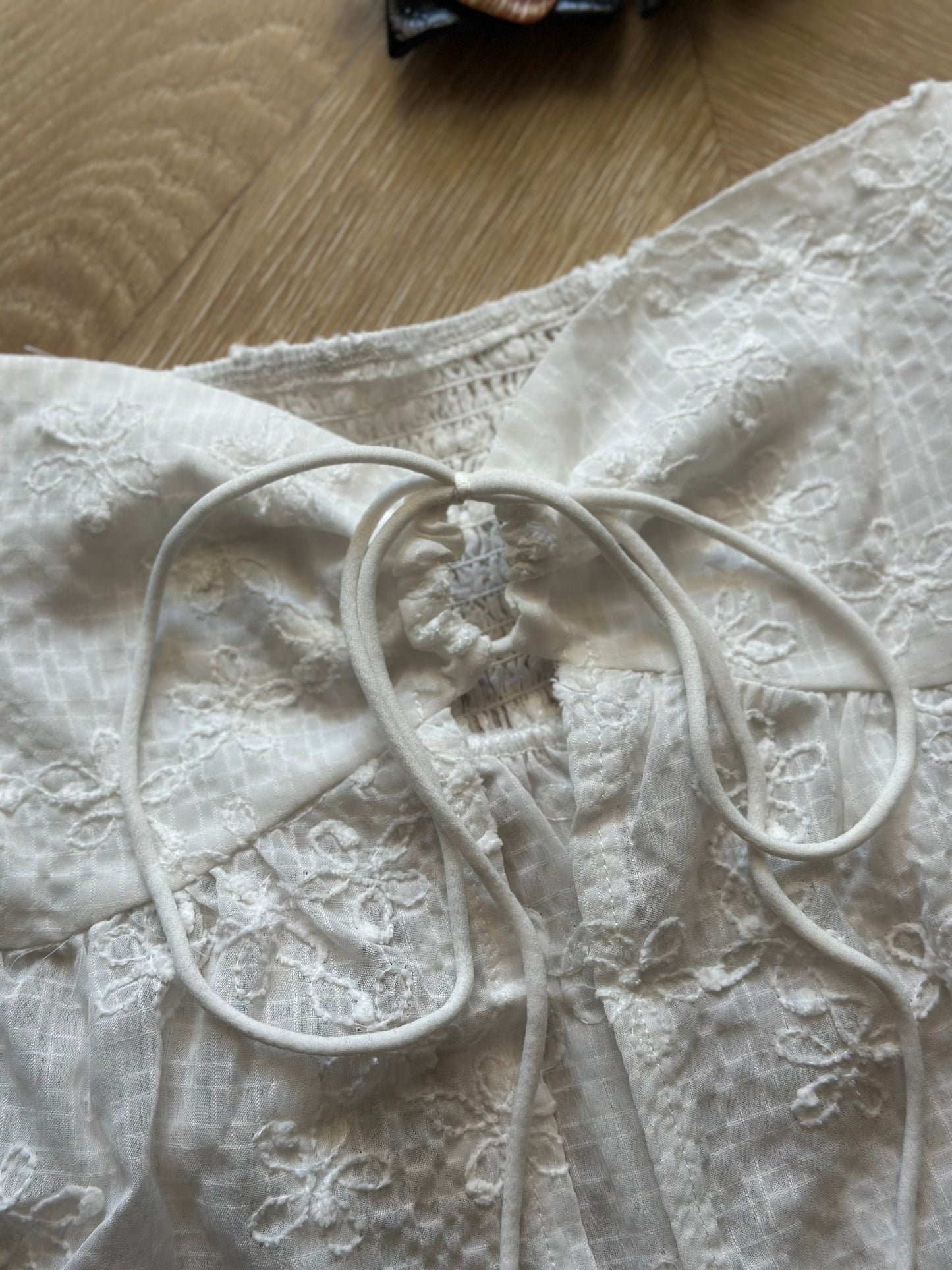 Top bustier broderie florale blanc neuf T.34/36