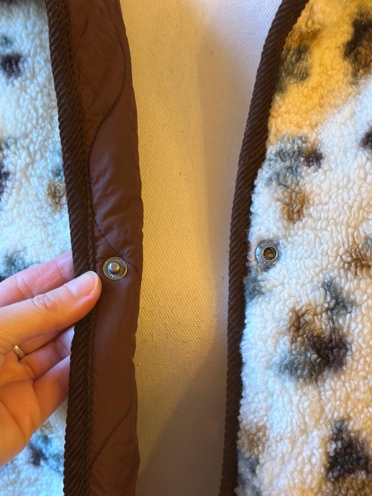 Veste chaude réversible effet moutonné imprimé – modèle réversible T.36