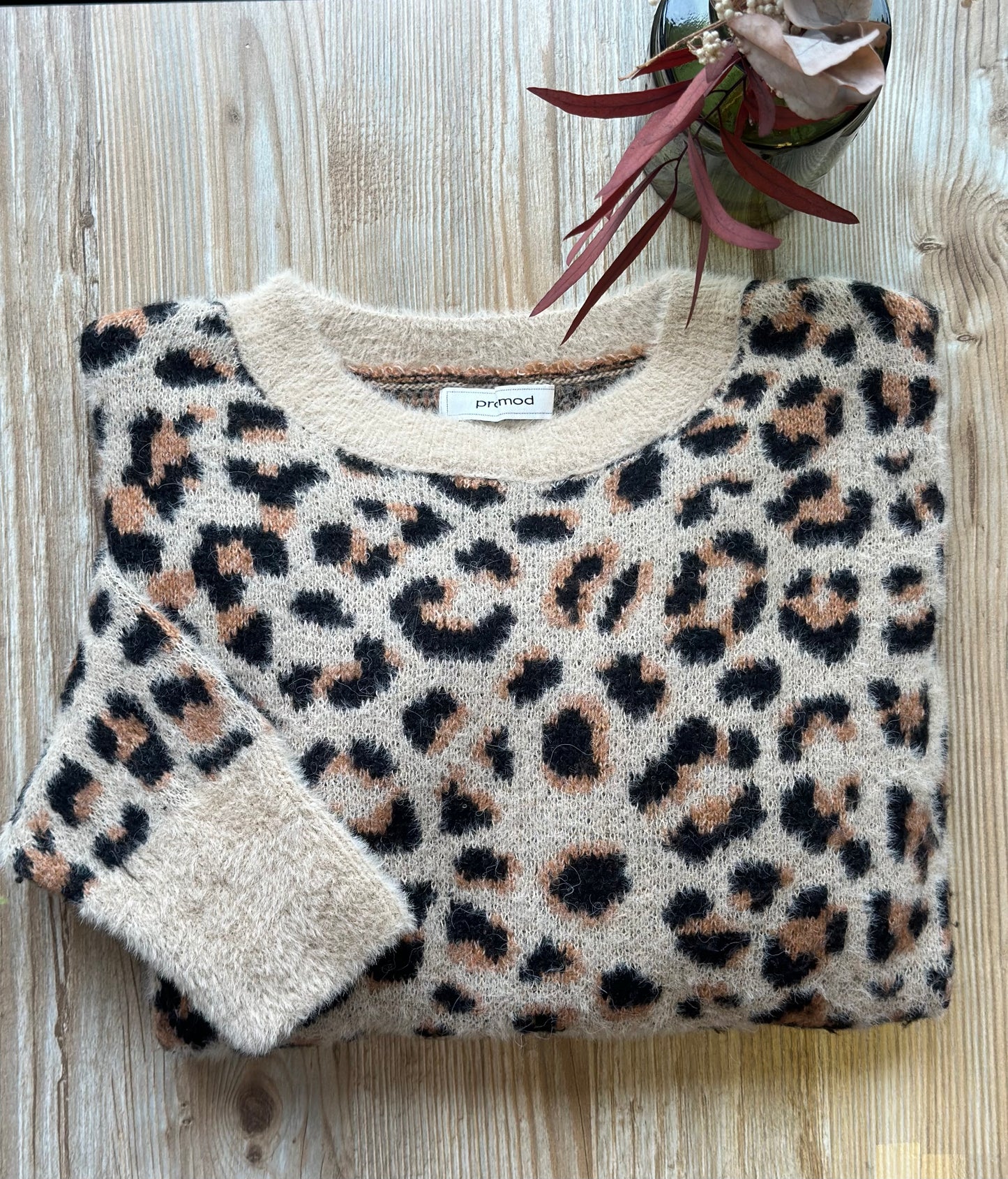 Pull doux à motifs léopard T.34