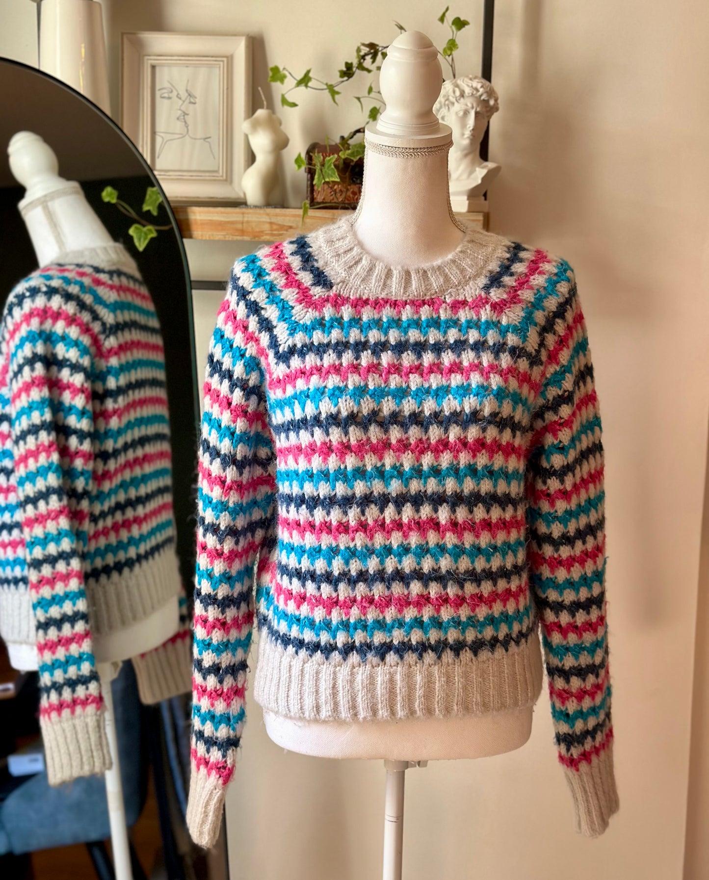 Pull en maille colorée T.36