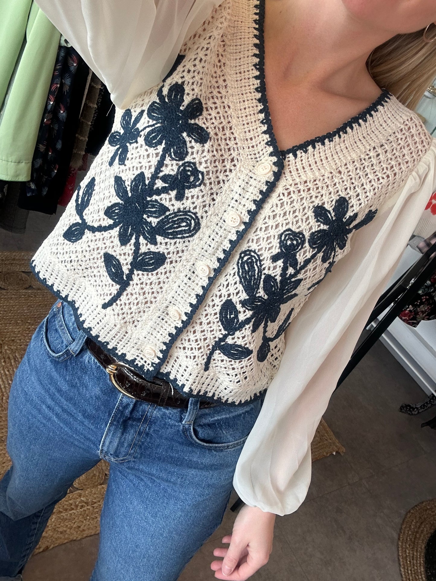 Top cardigan au crochet fleuri T.36