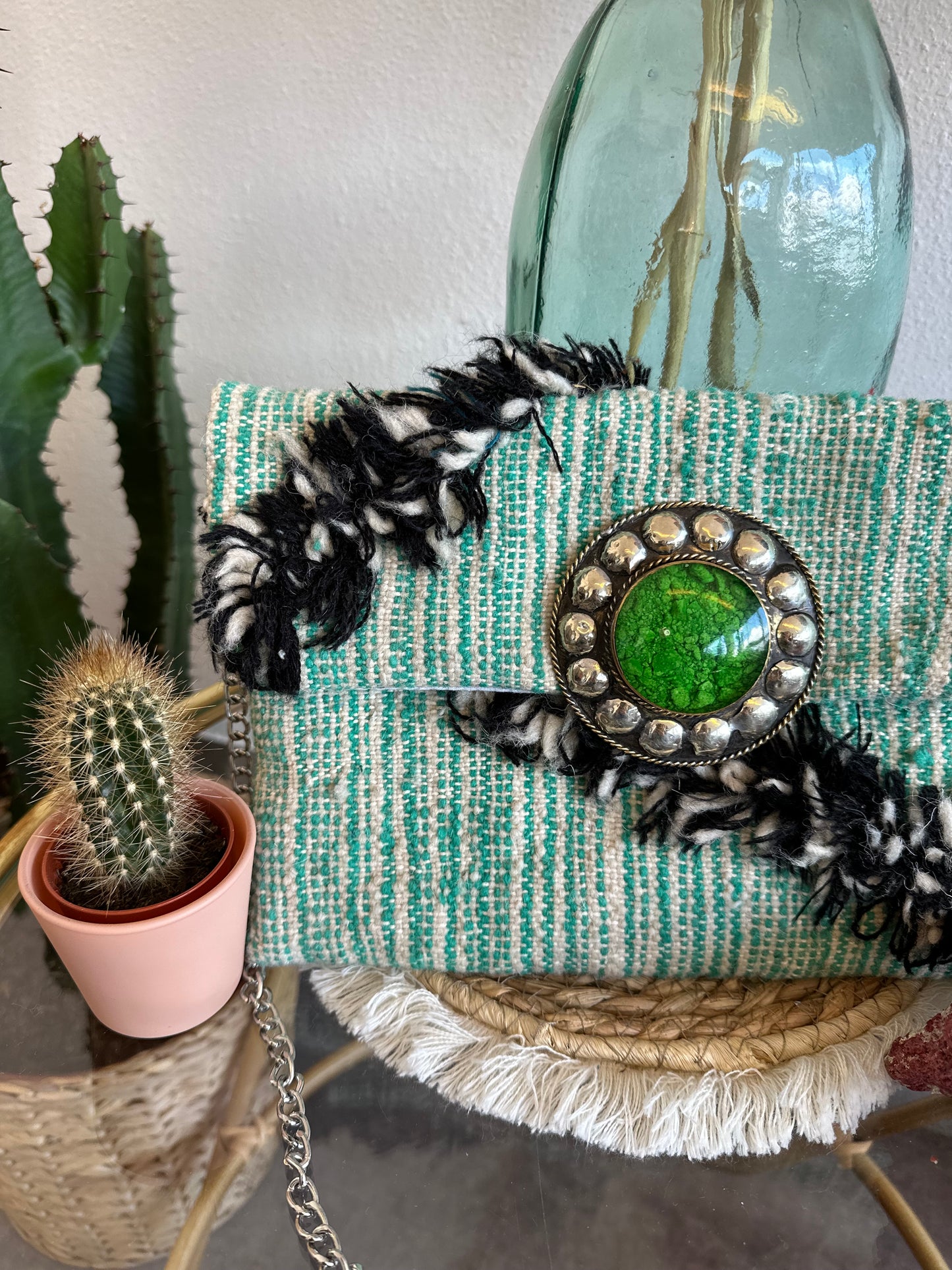 Pochette en bandoulière artisanale en bandoulière