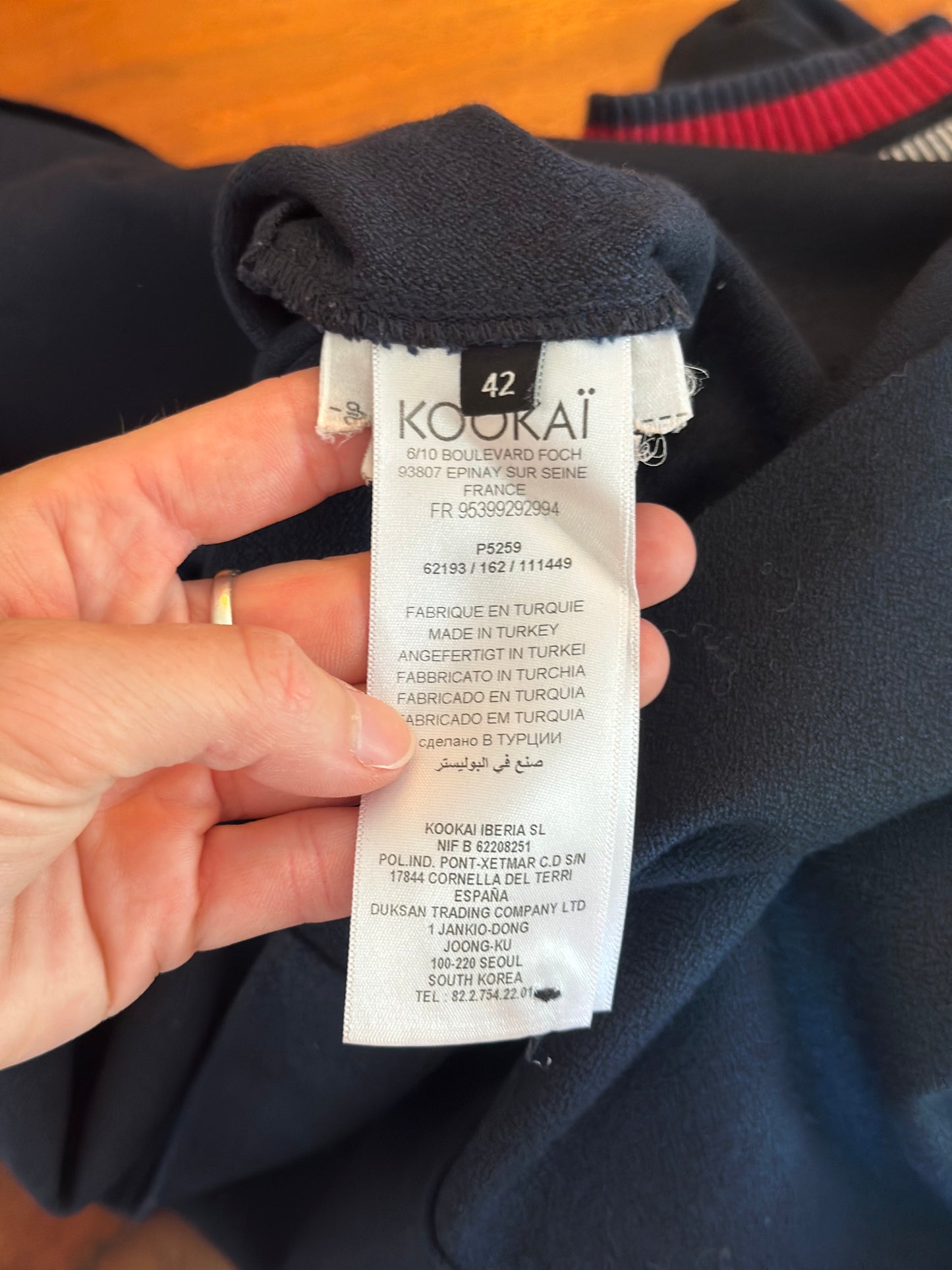 Robe bleu marine à col Claudine dentelle T.42