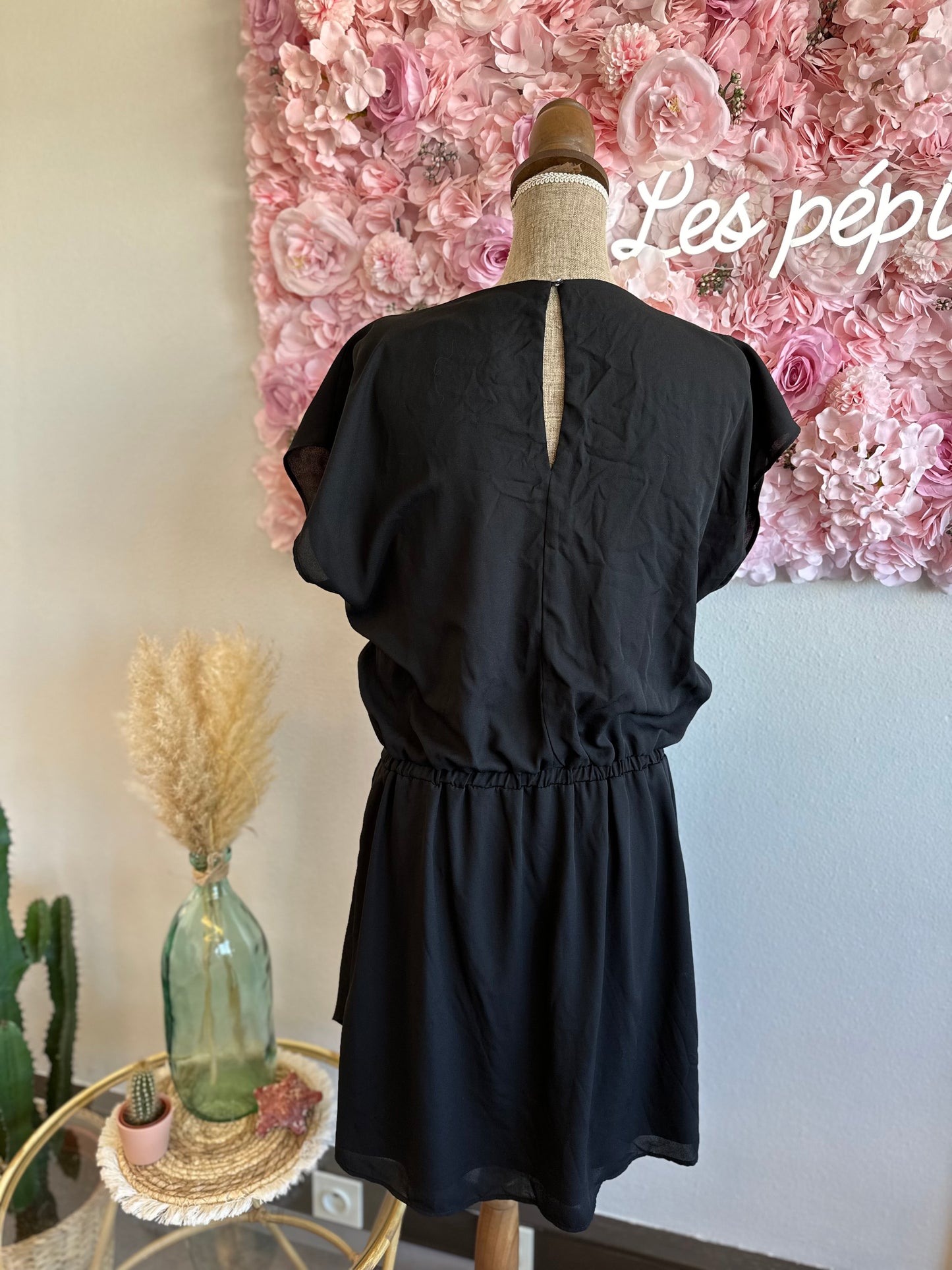 Robe noire en toile T.40