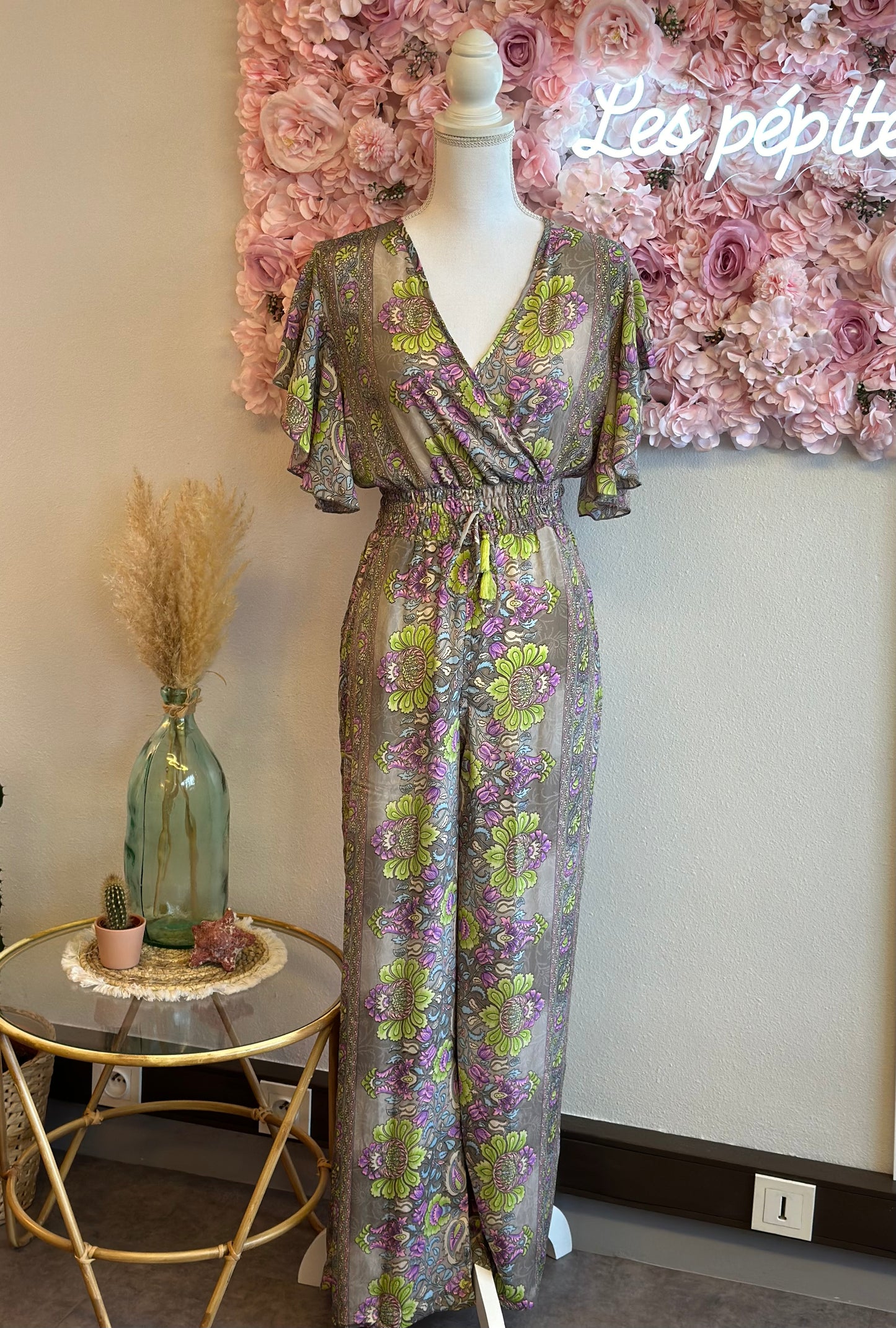 Combinaison à motifs fleuris T.36/38