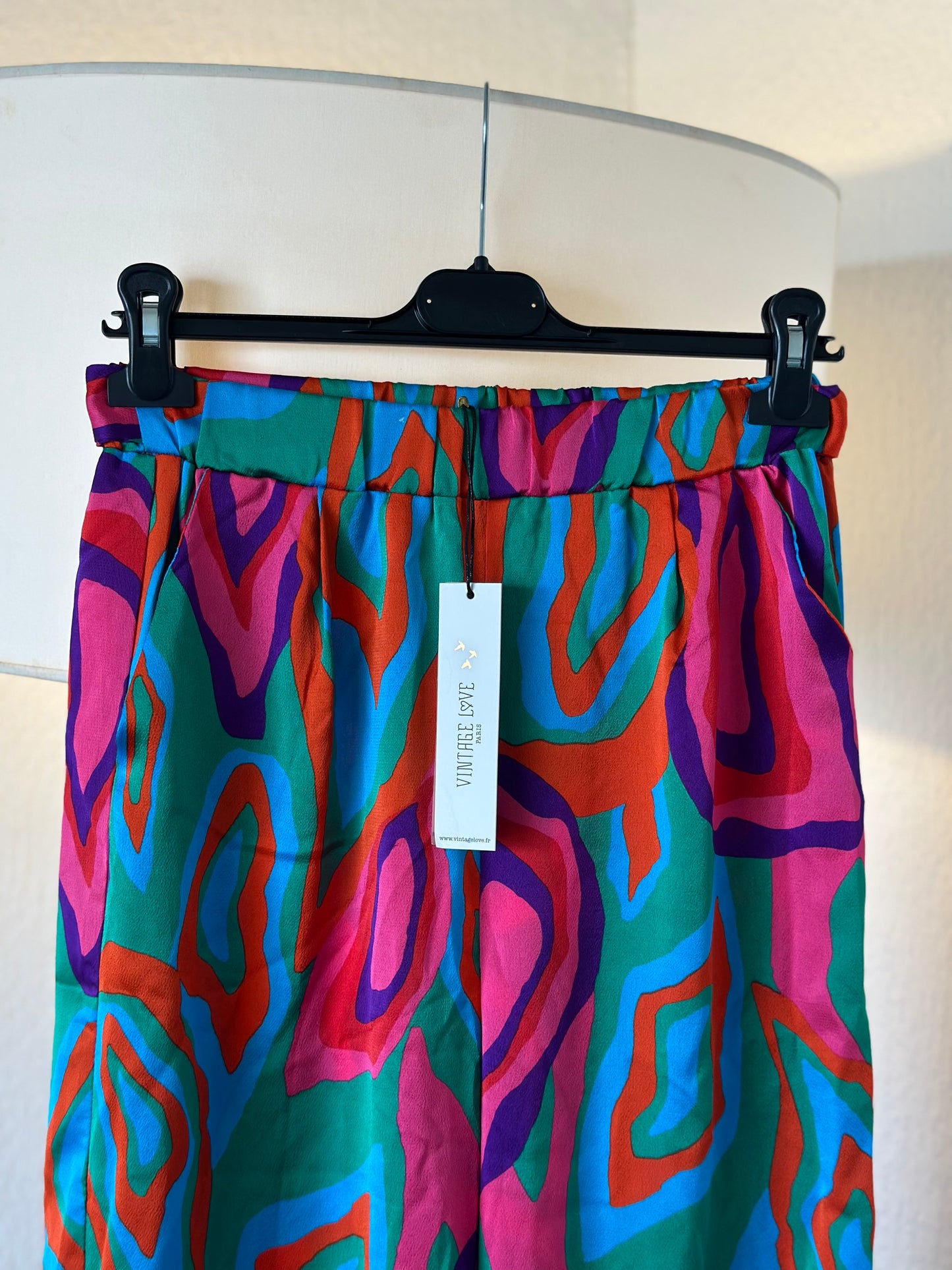 Pantalon fluide à jambes larges motifs colorés neuf T.U