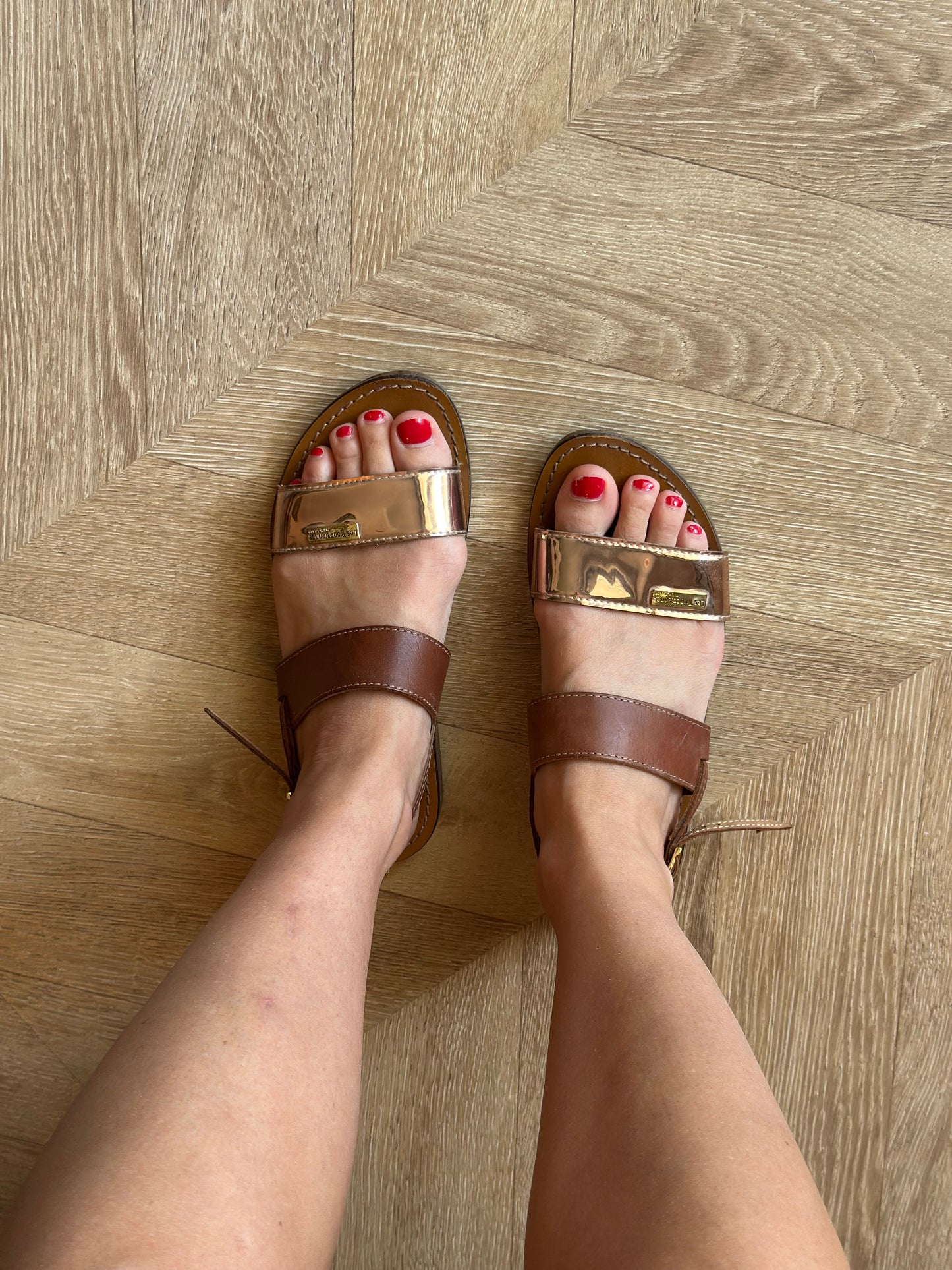 Sandales cuir camel et métallisé T.36