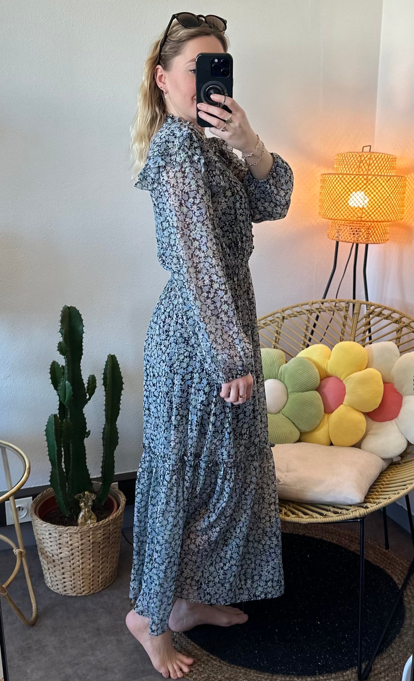 Robe longue bleu à motifs fleuris, modèle Renaza, T.36