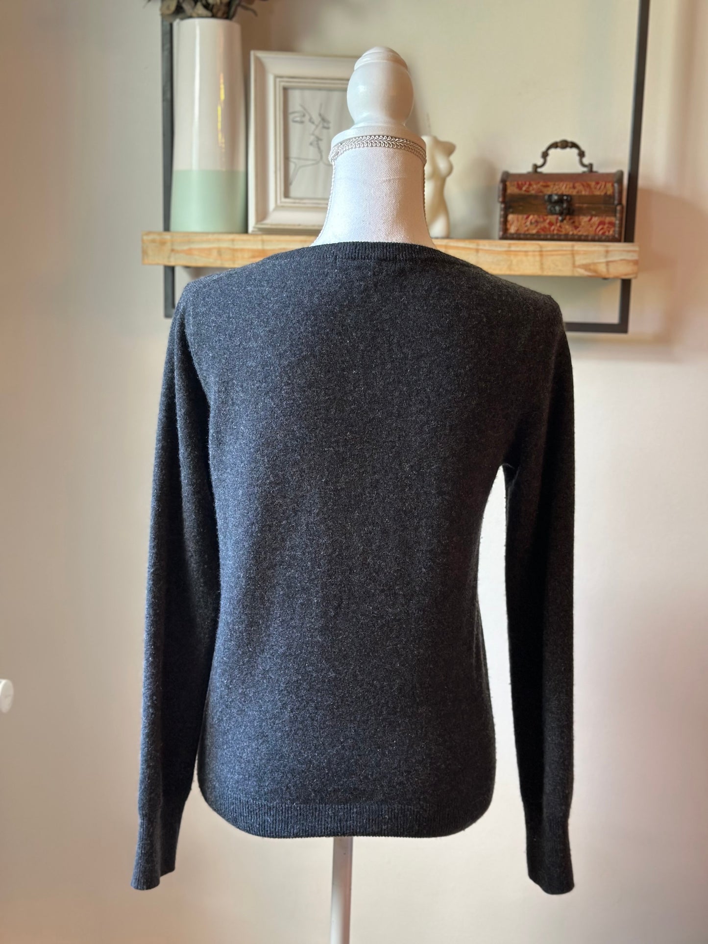 Pull en cachemire gris anthracite T.36