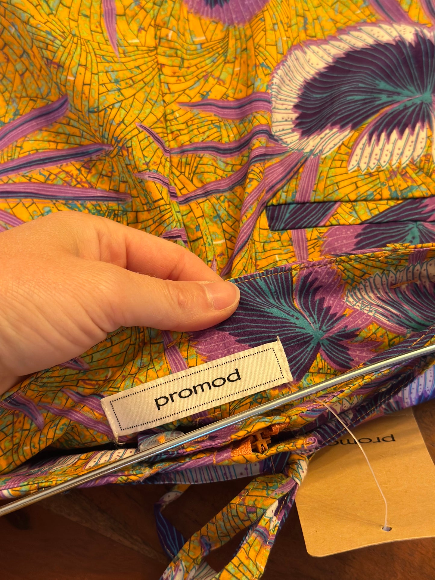 Short imprimé orangé lilas T.36 Neuf