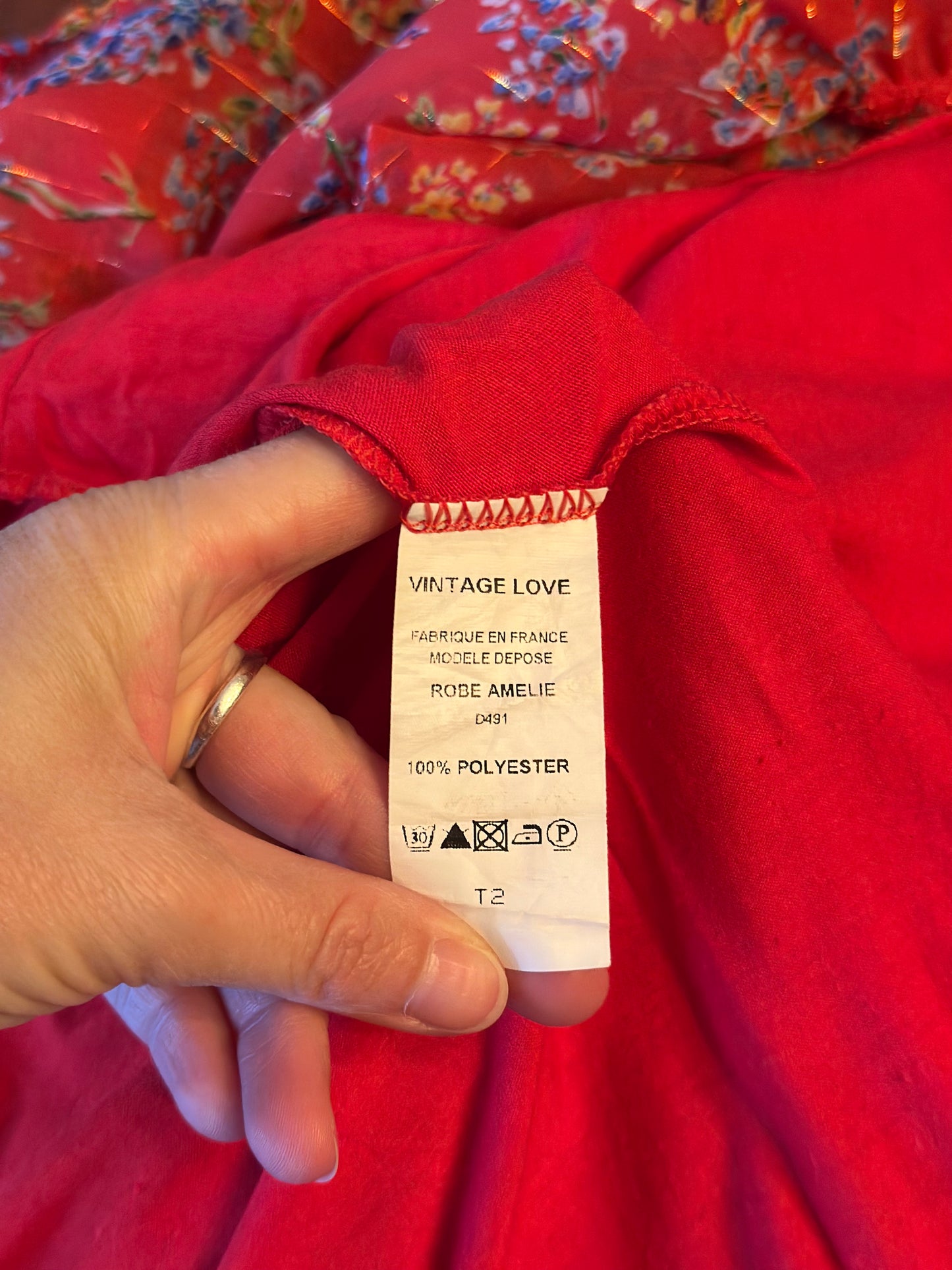 Robe fluide rouge fleurie T.38