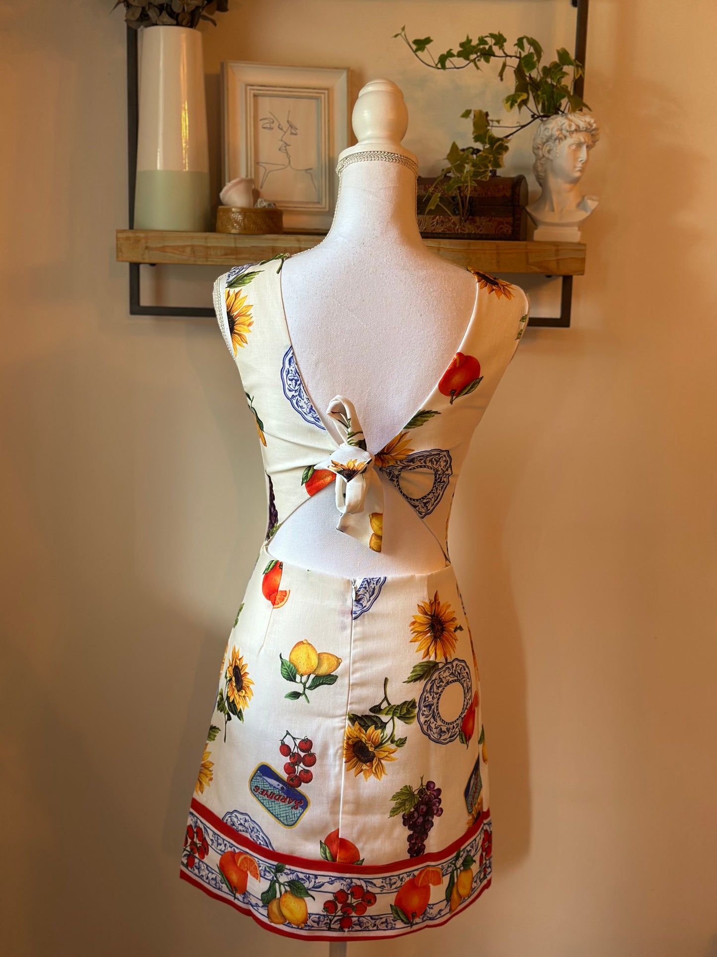 Robe d’été courte à imprimé agrumes – Dos ouvert T.34