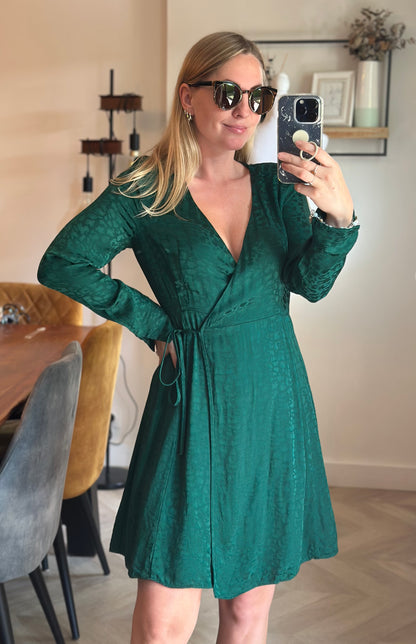 Robe portefeuille satinée jacquard vert émeraude viscose T.36