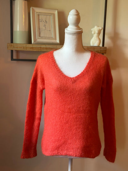 Pull col V uni en mohair T.34