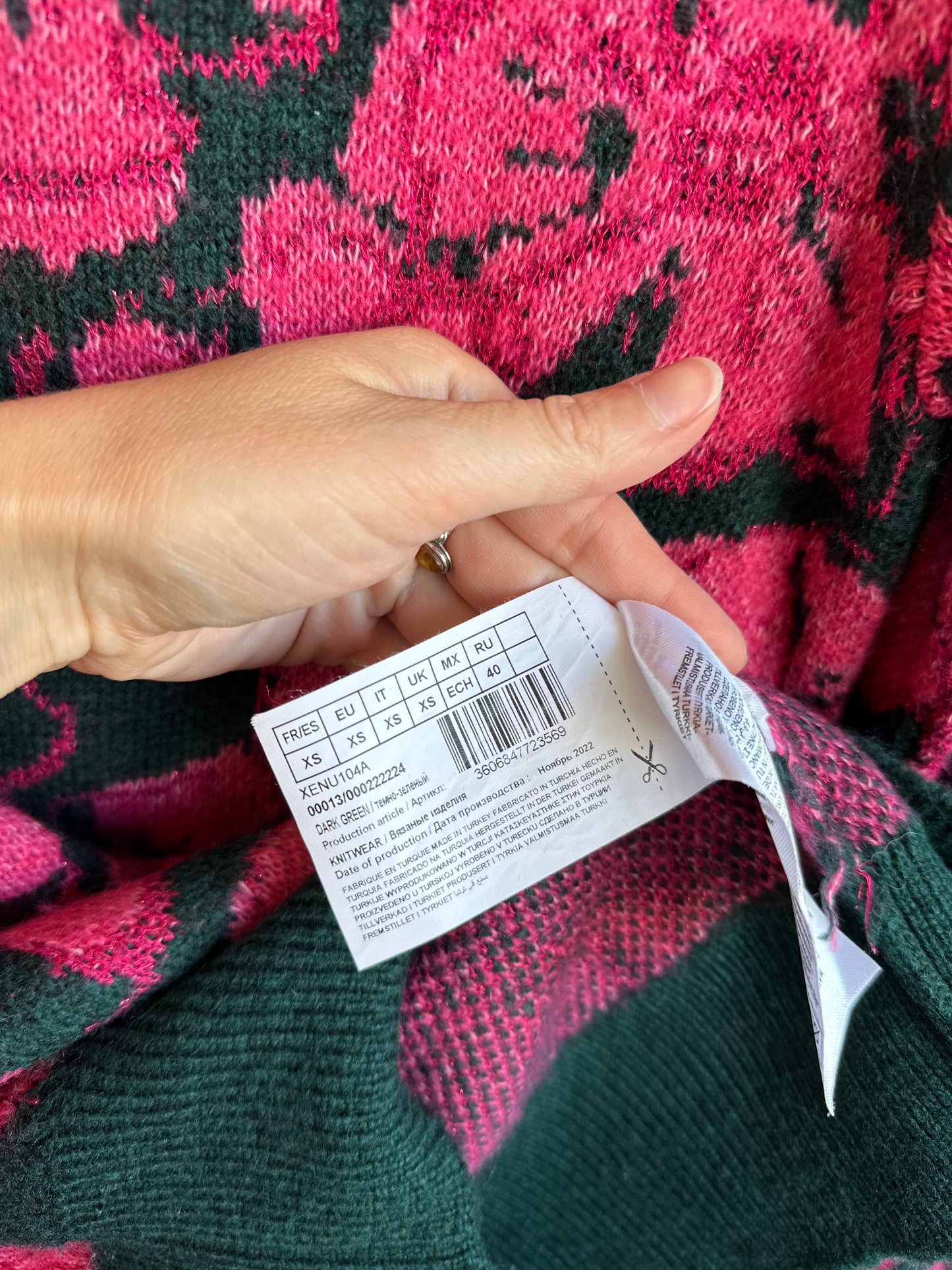 Pull en maille « Puebla » vert sapin à motif fleuri rose, T.34