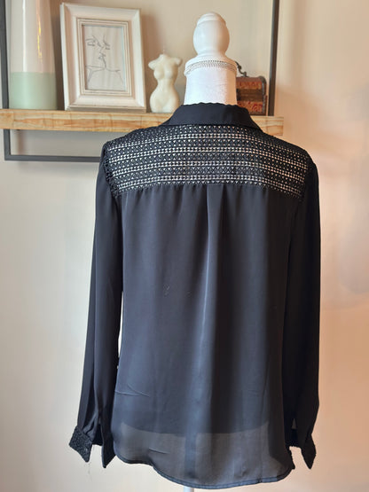 Chemise fluide noire détails dentelle T.38