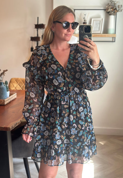 Robe fleurie à volants T.36