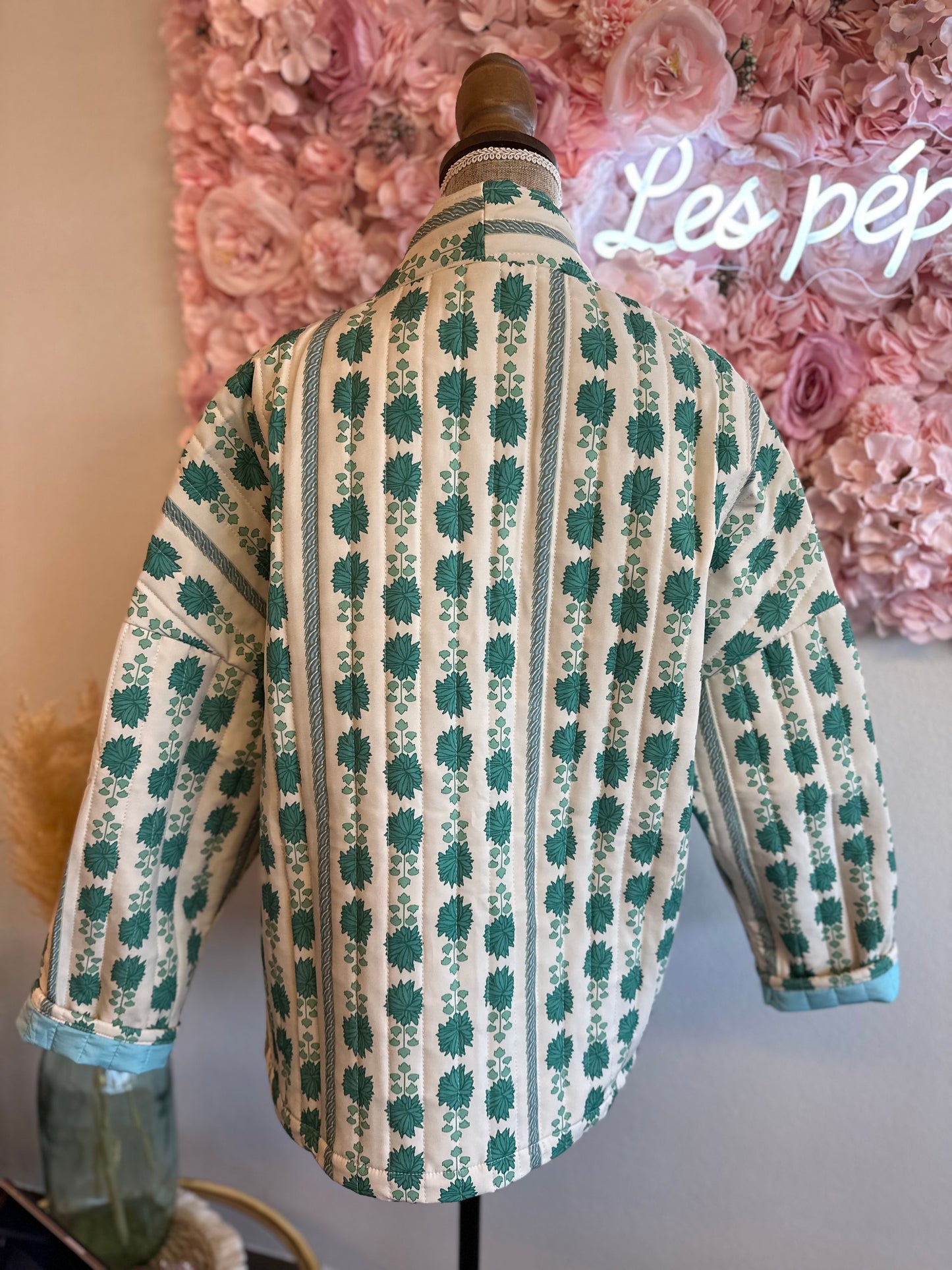 Veste matelassée patchwork à motifs verts T.U