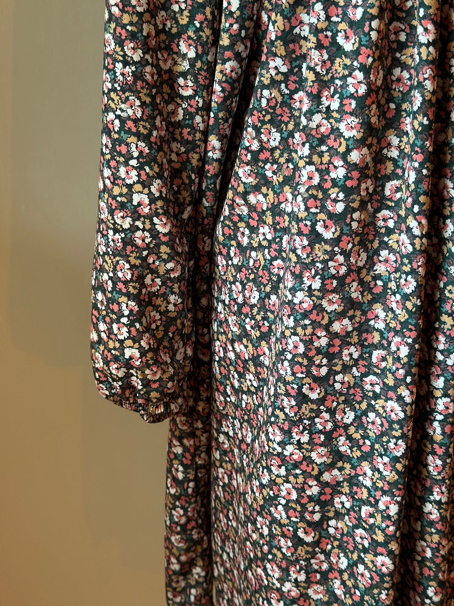 Robe fleurie coupe fluide T.34