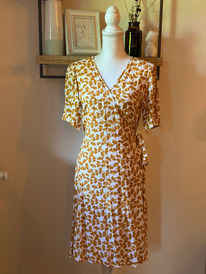 Robe portefeuille imprimé feuilles en viscose T.36