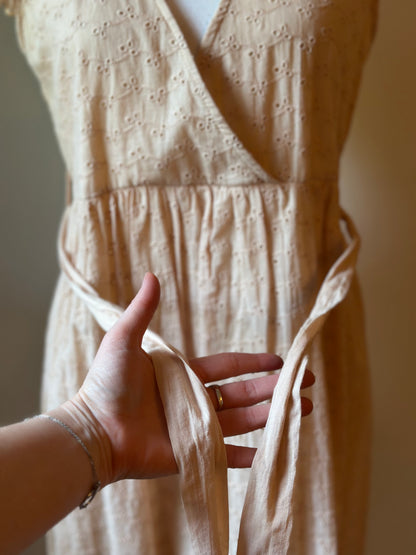 Robe broderie anglaise beige coton neuf avec étiquette T.38/40