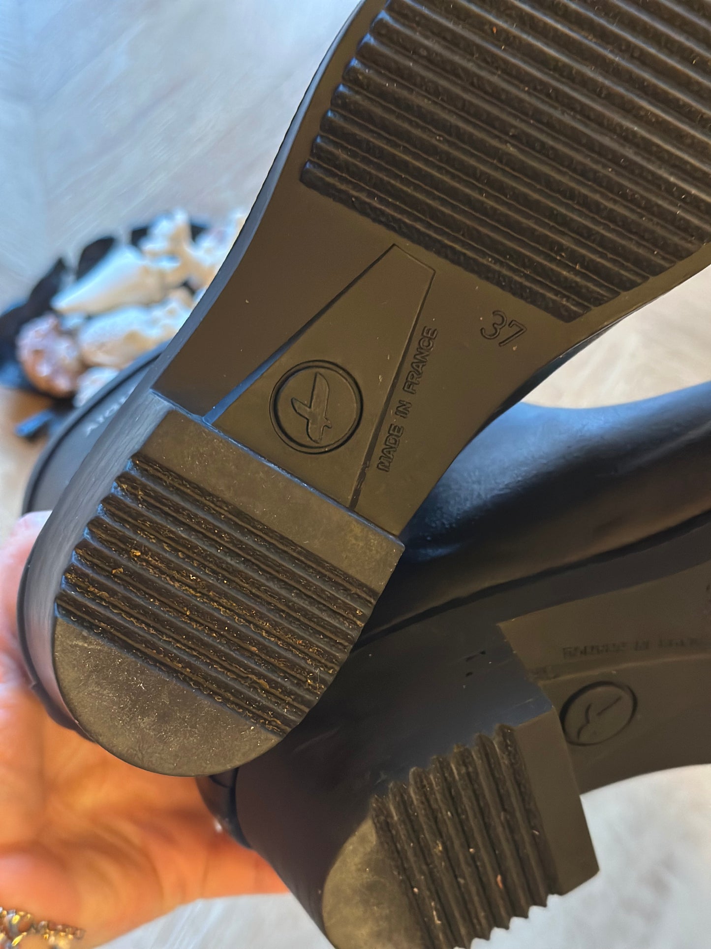 Bottines de pluie noires Juliette en caoutchouc naturel P.37