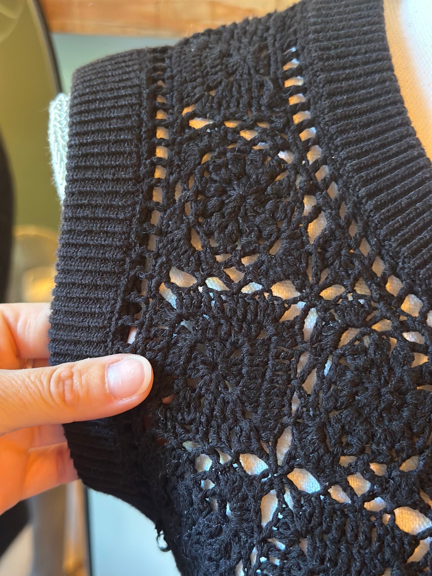 Cardigan sans manches au crochet noir T.34/36