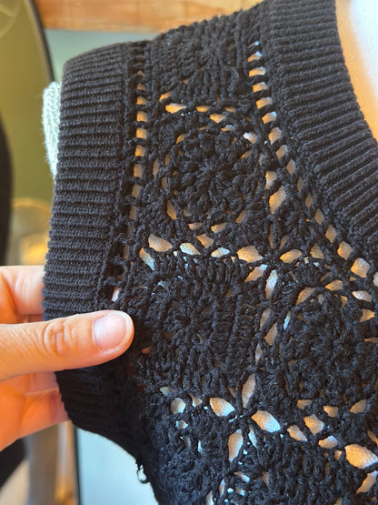 Cardigan sans manches au crochet noir T.34/36