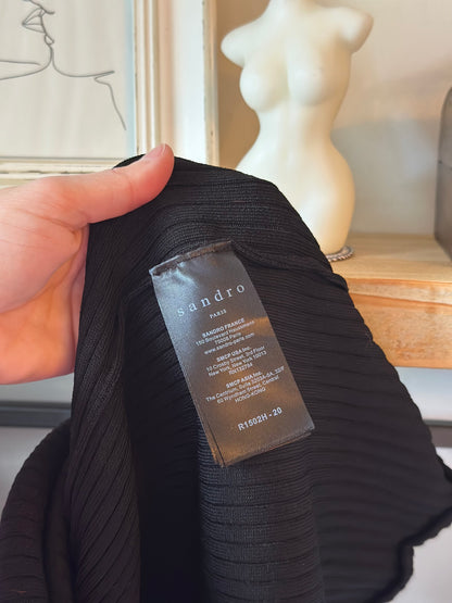 Robe en maille côtelée bicolore à volants T.38