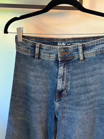 Jean taille haute jambes larges T.34