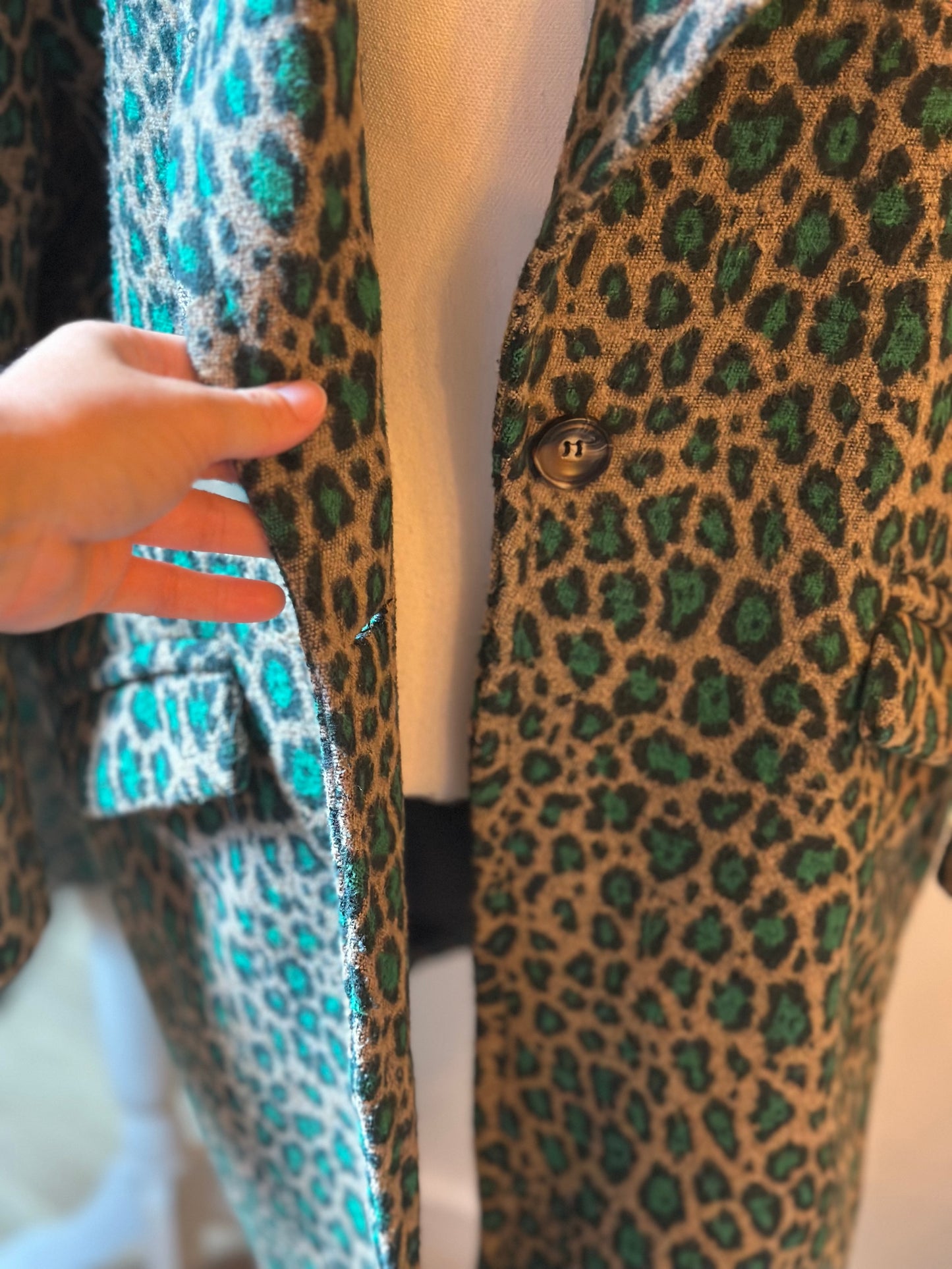 Manteau imprimé léopard lainé vert T.U