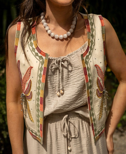 Gilet sans manches brodé fleuri T.36/38