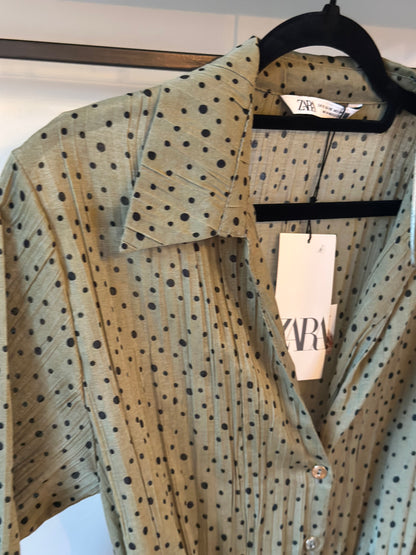 Robe chemise fluide à pois kaki T.34 neuf avec étiquette